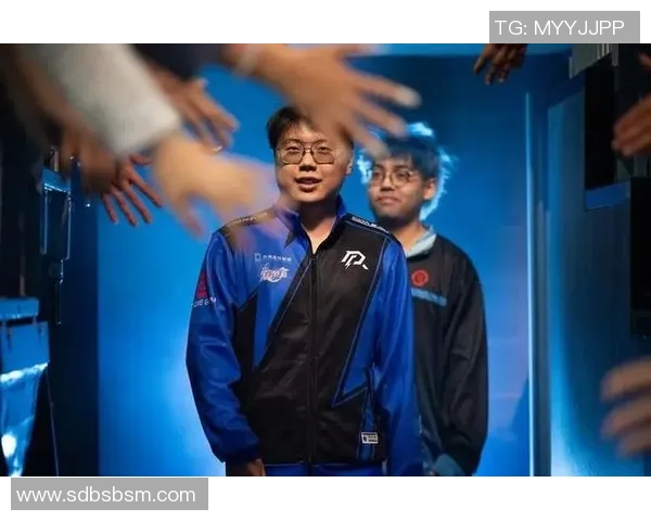 电竞实时数据更新DOTA2实力排行榜BLG荣登第一名引发热议