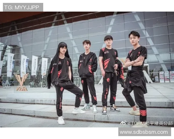 和平精英赛事中TES配合引发热议玩家对战术选择的不同看法 和平精英赛事中TES配合引发热议玩家对战术选择的不同看法